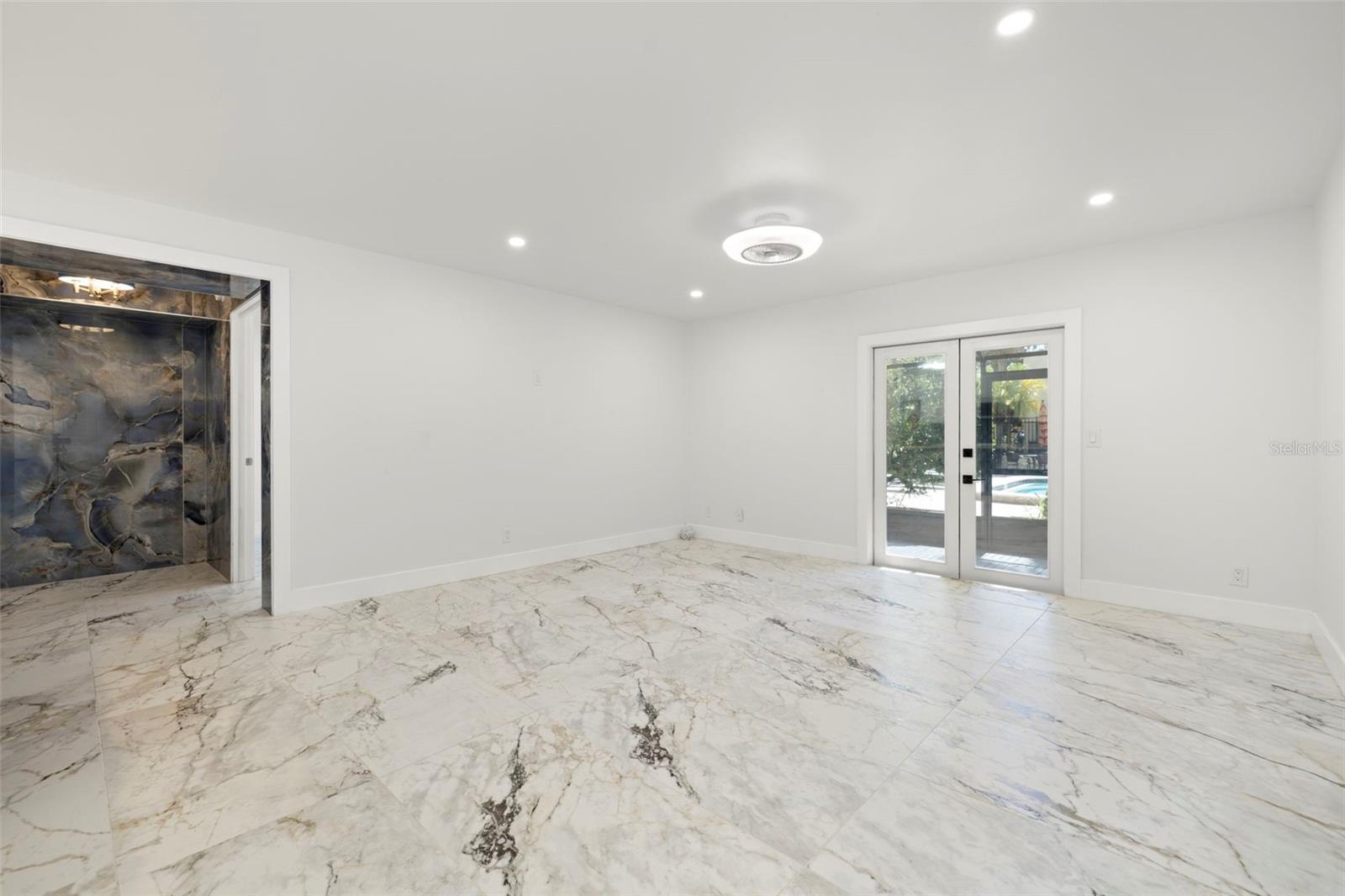 Image 14 of 30 For 5306 Santa Rosa Court 144