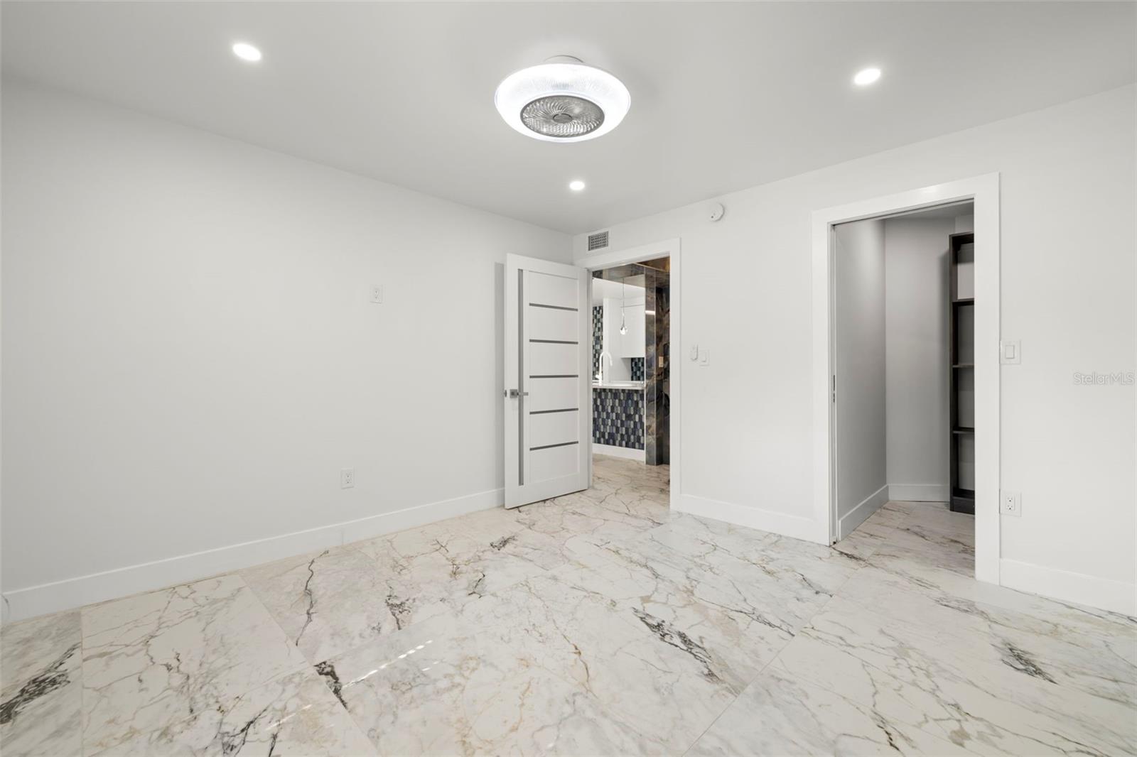 Image 18 of 30 For 5306 Santa Rosa Court 144