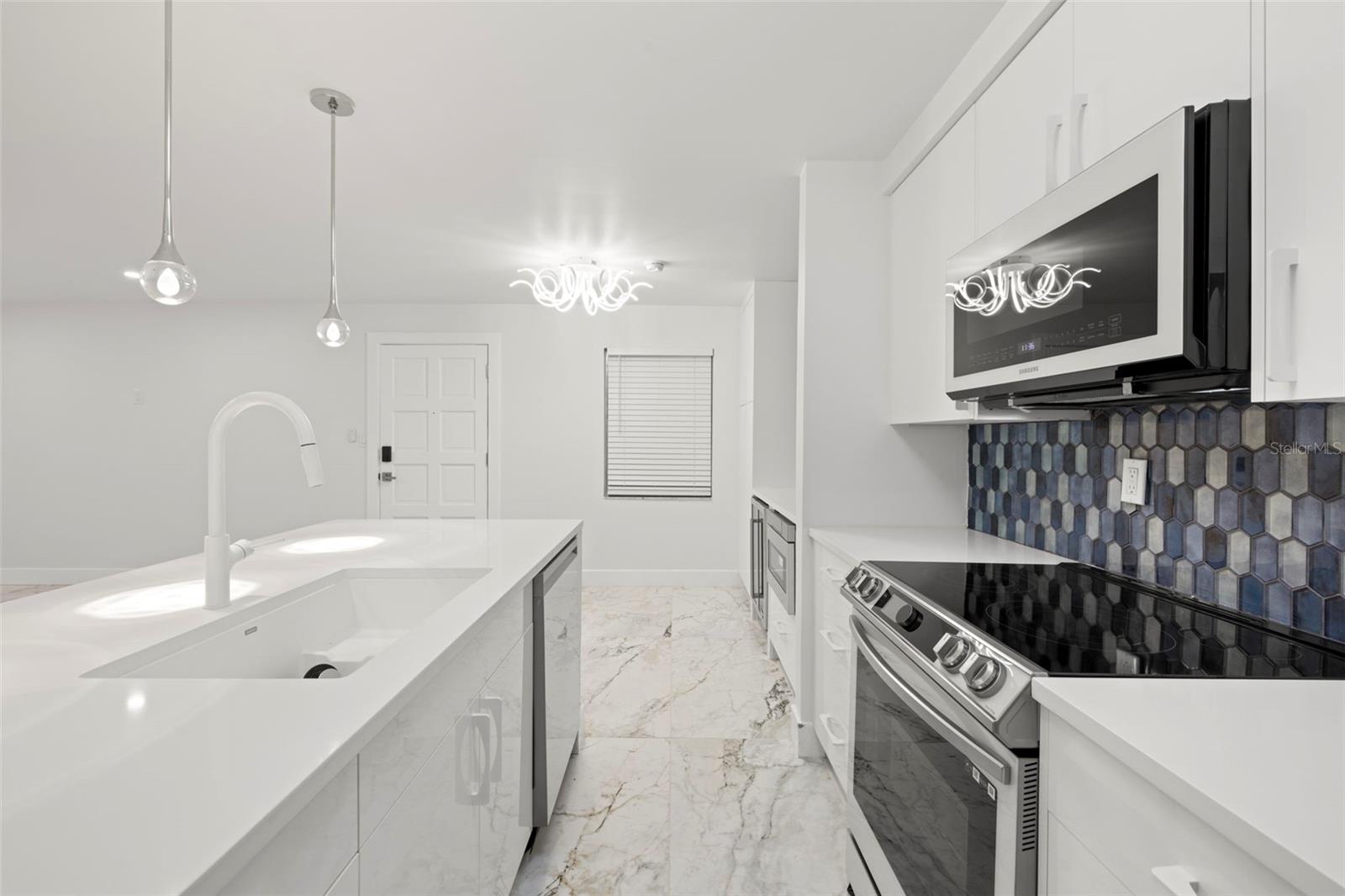 Image 8 of 30 For 5306 Santa Rosa Court 144