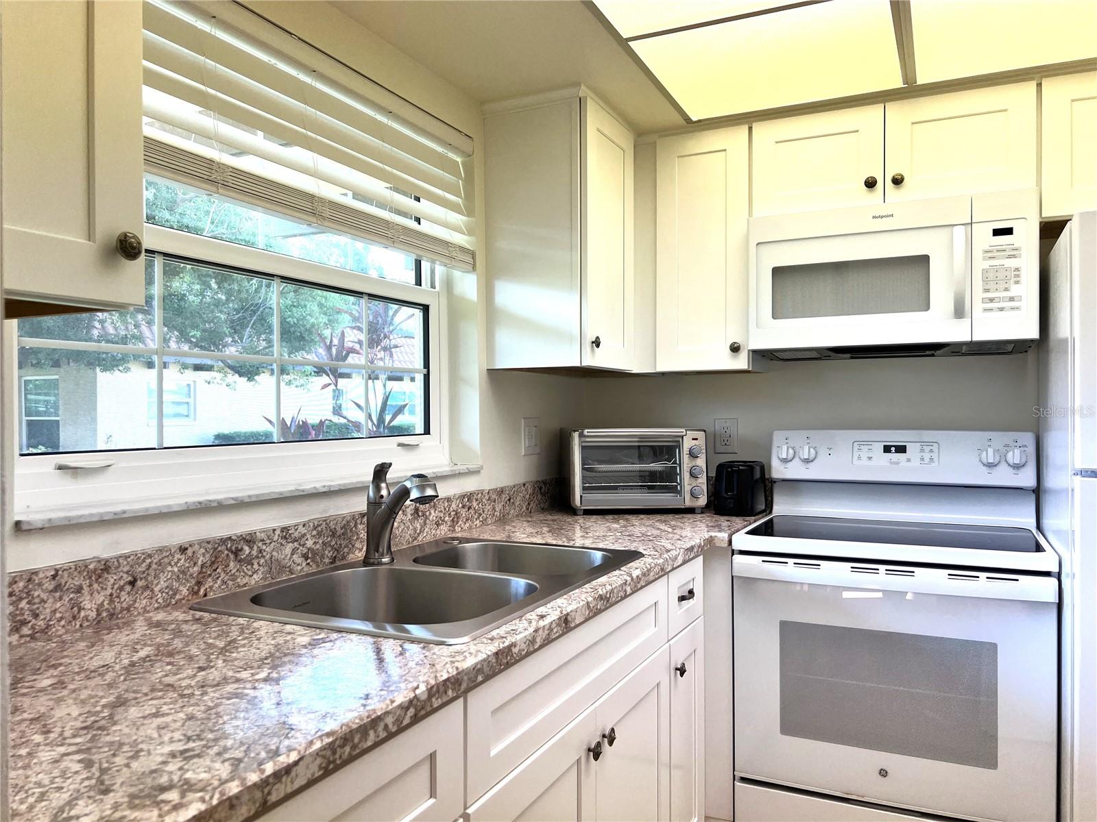 Image 13 of 37 For 1701 Pinehurst Road 29d
