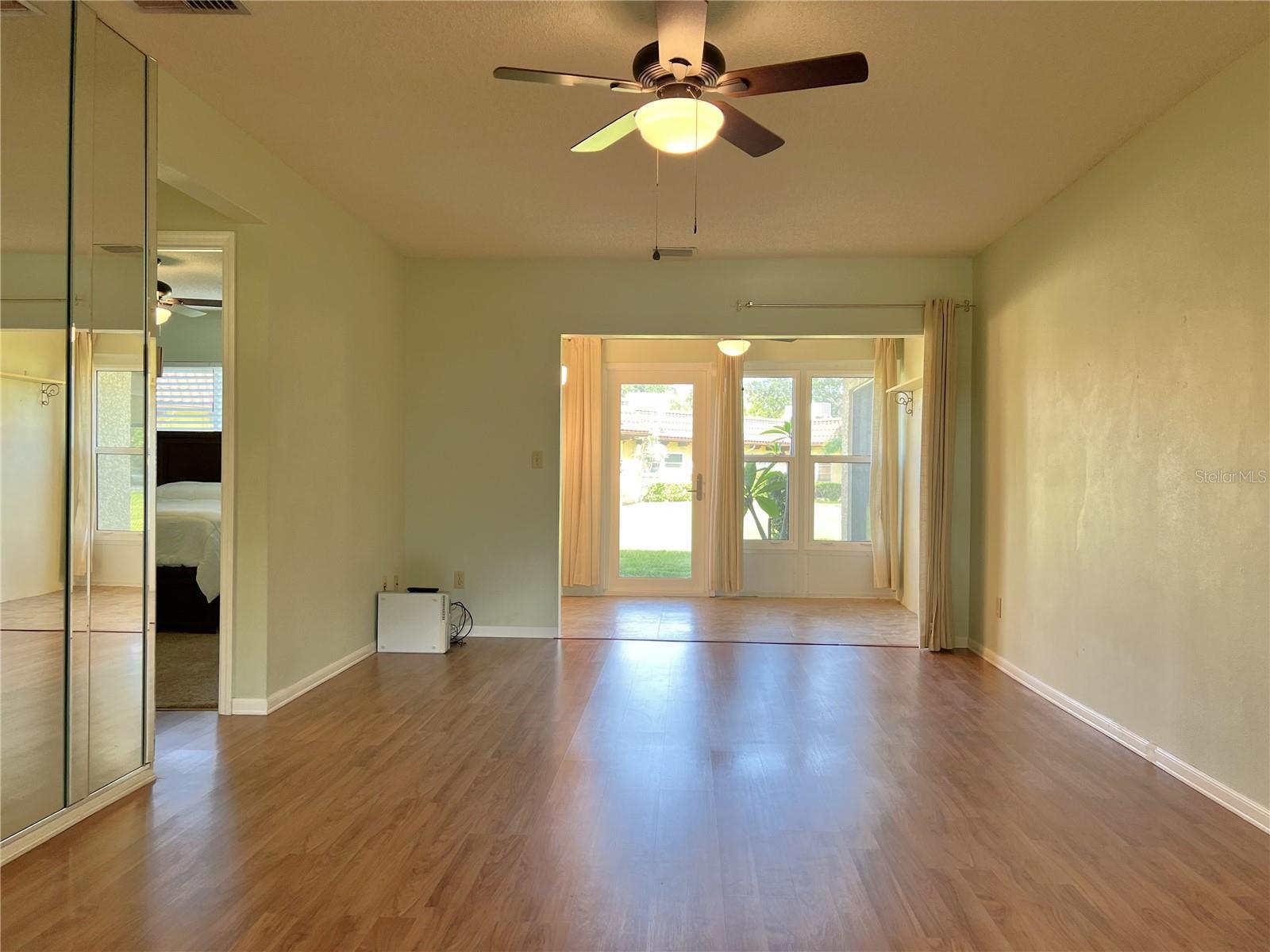 Image 4 of 37 For 1701 Pinehurst Road 29d