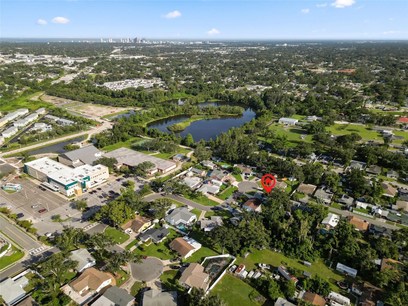 Listing photo id 1 for 5050 45th Street N