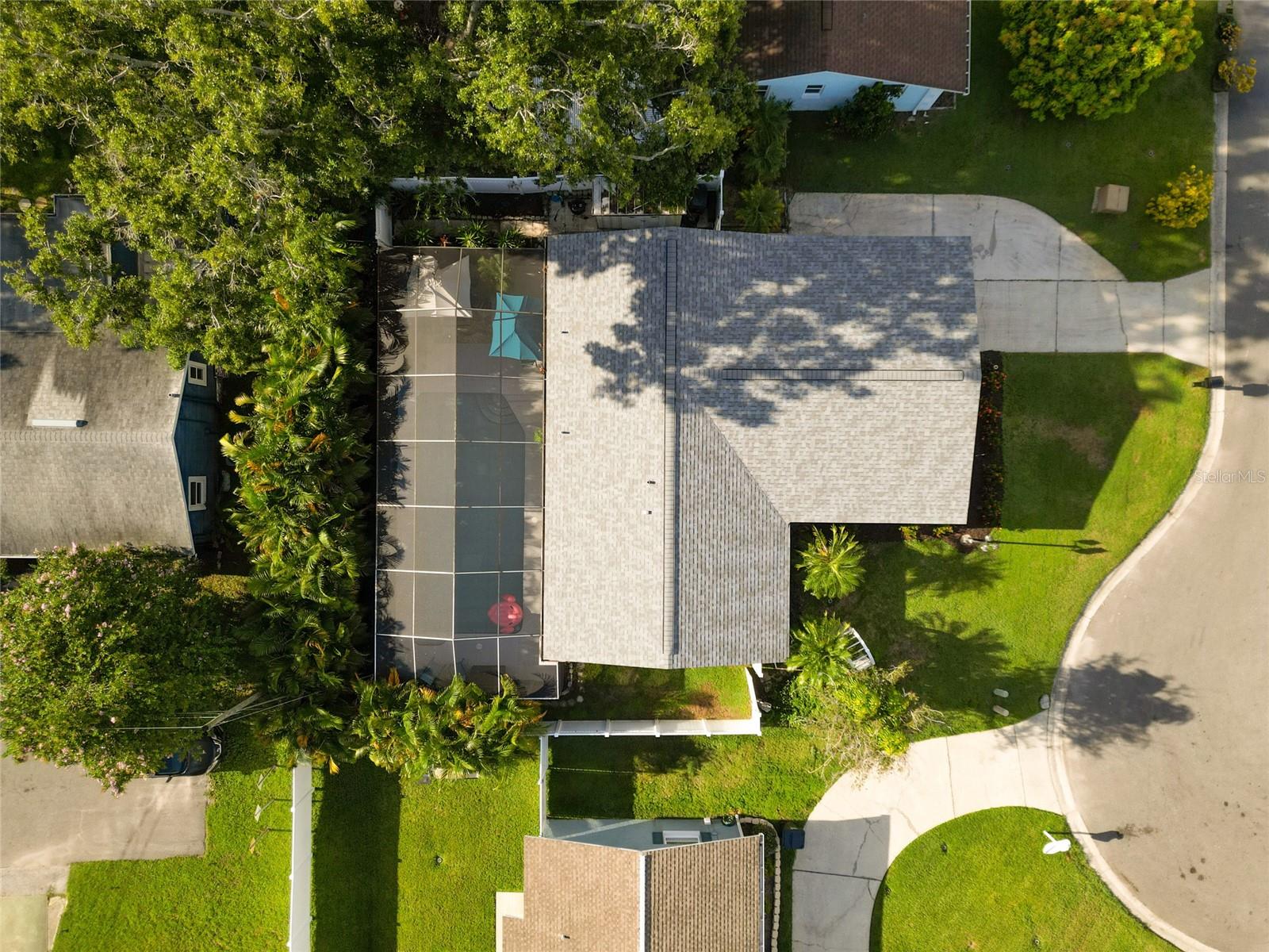 Listing photo id 35 for 5050 45th Street N
