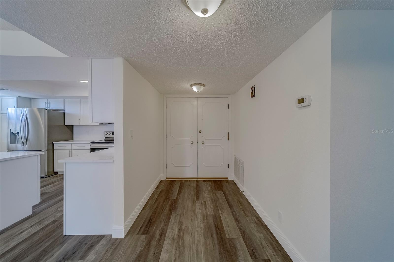 Image 2 of 57 For 100 Oakmont Lane 504