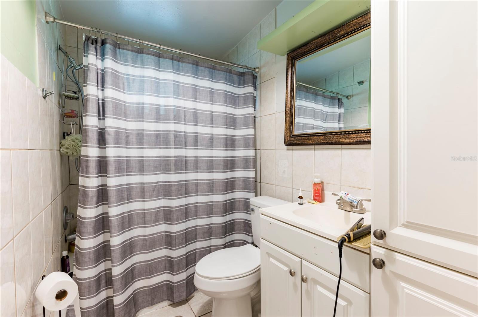 Image 23 of 26 For 1596 Shirley Place