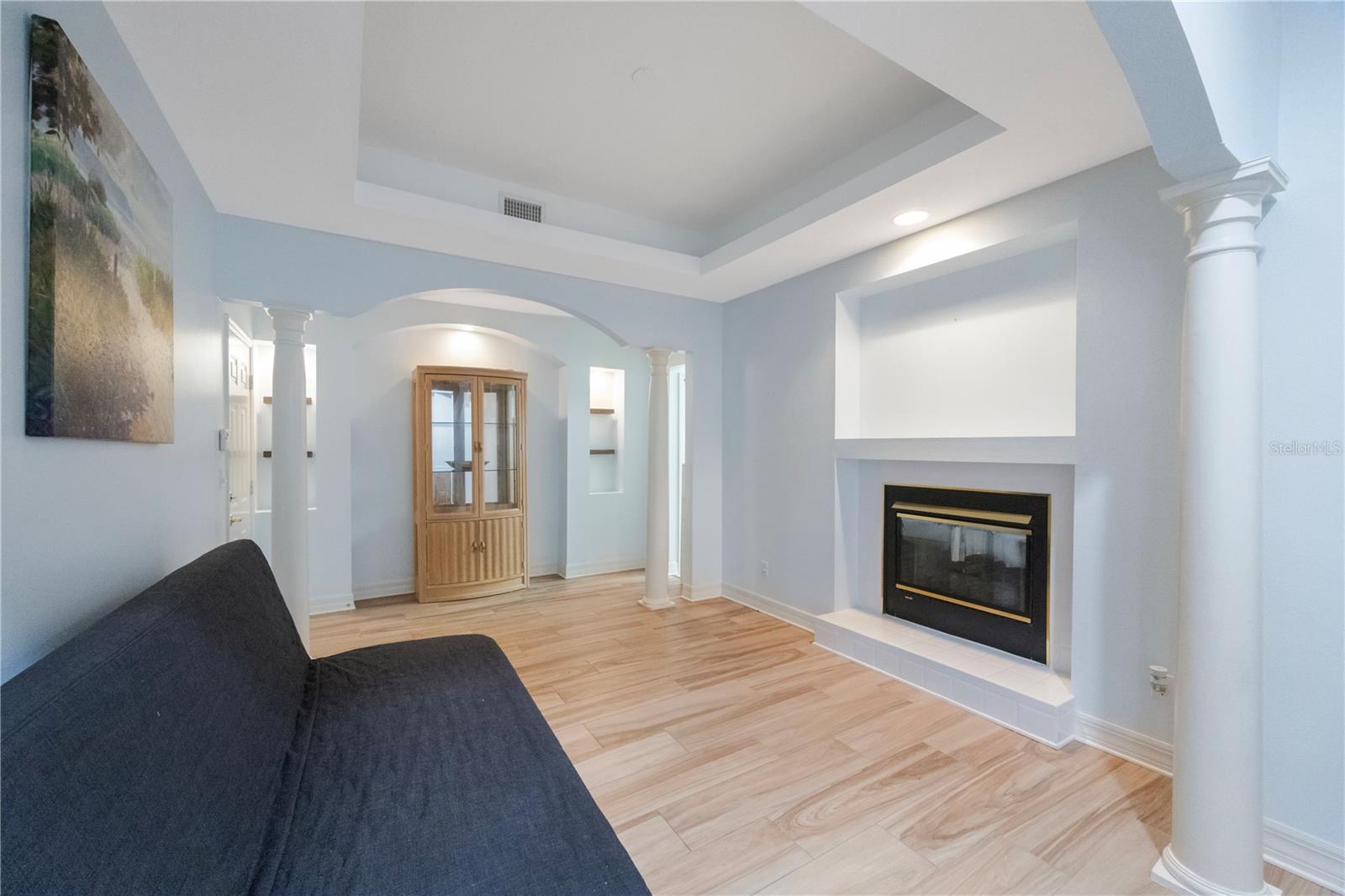 Image 5 of 43 For 13606 Eagles Walk Drive