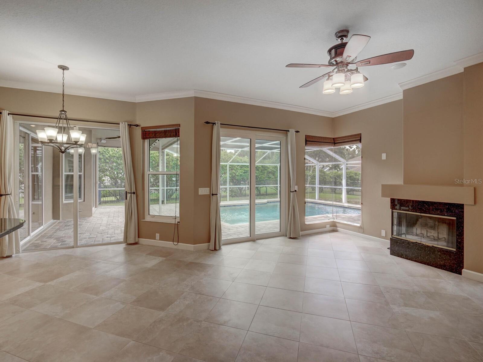 Image 15 of 50 For 4323 Clairidge Way