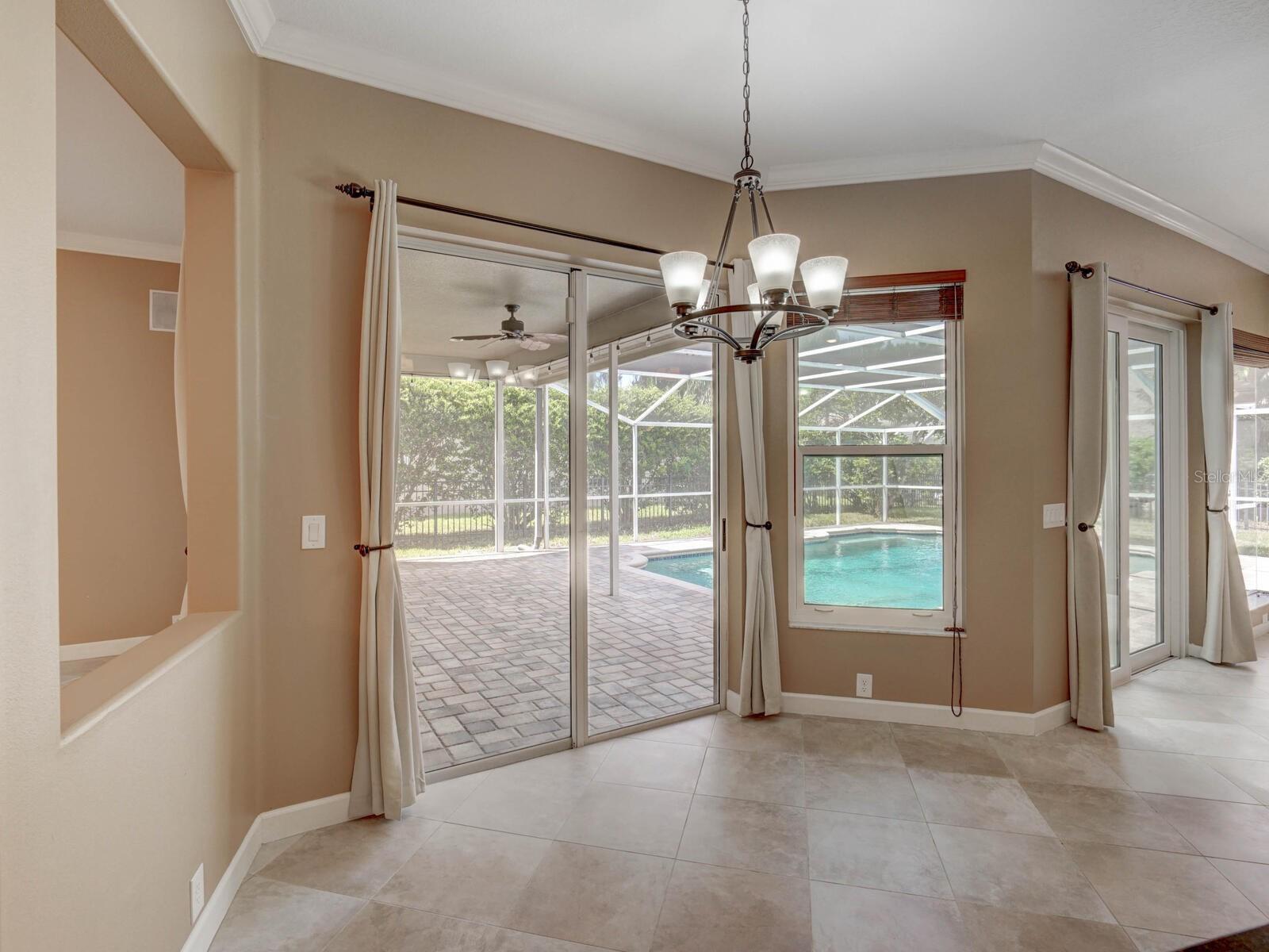 Image 9 of 50 For 4323 Clairidge Way