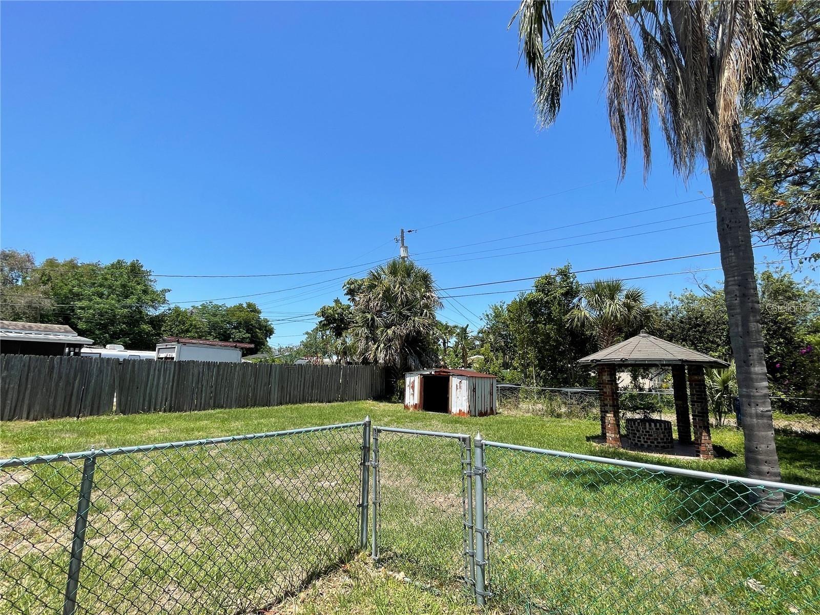 Image 19 of 21 For 2100 47th Street N