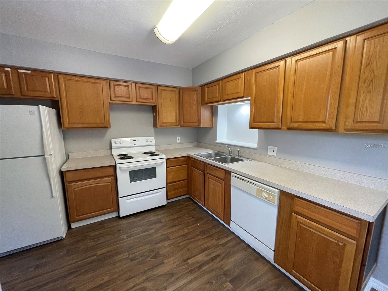 Image 3 of 21 For 2100 47th Street N