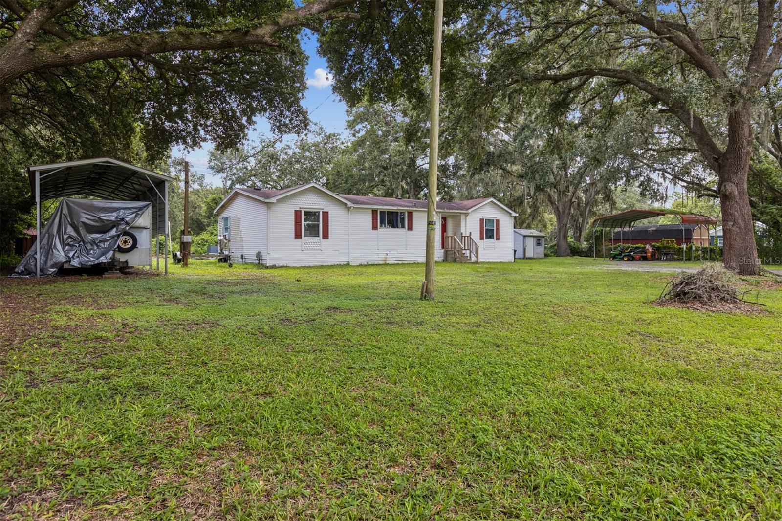 Listing photo id 0 for 6109 Doc Thompson Road