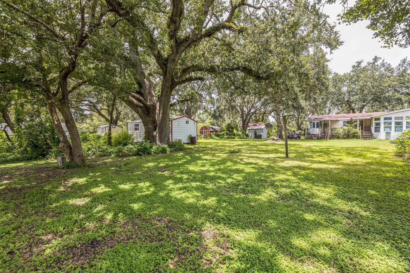 Listing photo id 6 for 6109 Doc Thompson Road