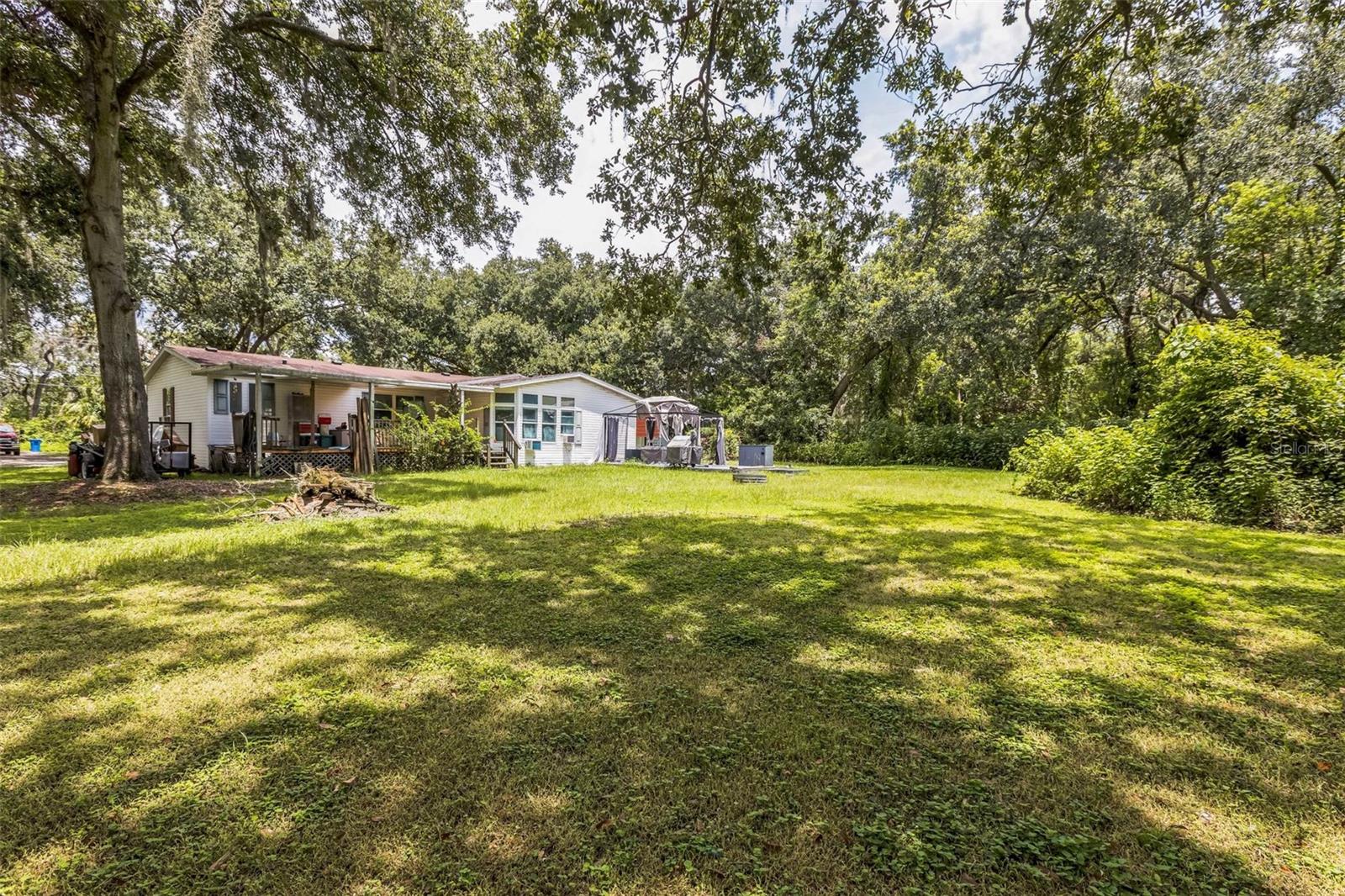 Listing photo id 7 for 6109 Doc Thompson Road