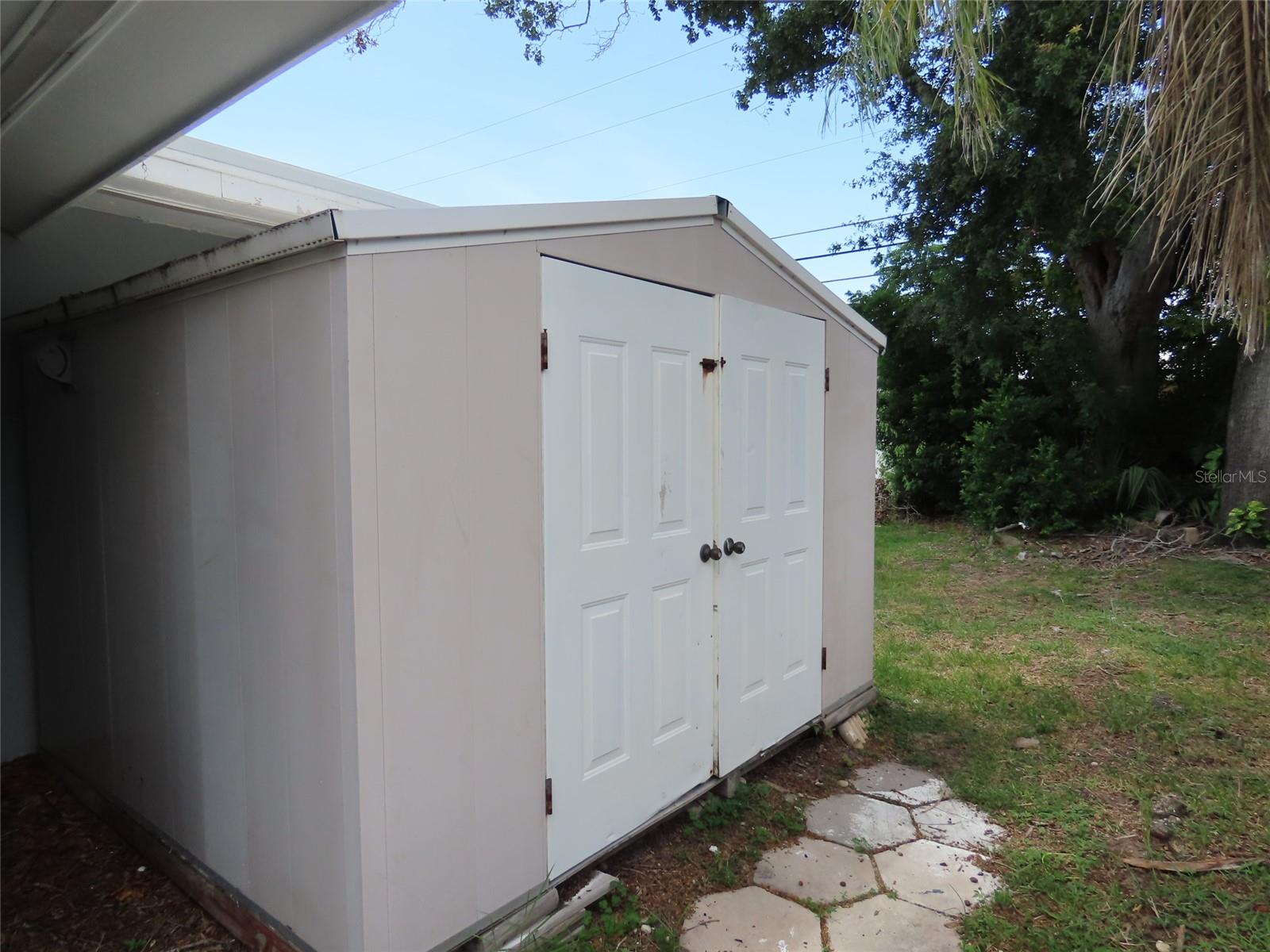 Image 15 of 17 For 2080 Attache Court