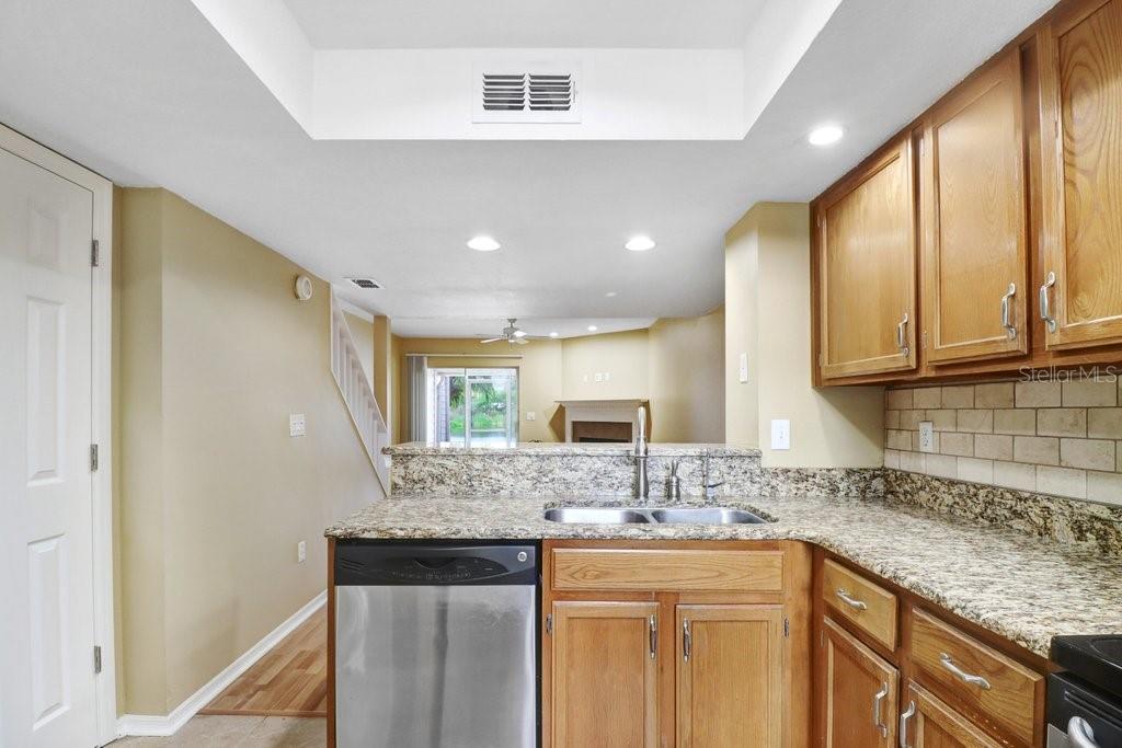 Image 10 of 29 For 2257 Fletchers Point Circle
