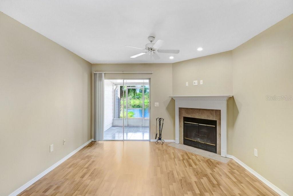 Image 13 of 29 For 2257 Fletchers Point Circle