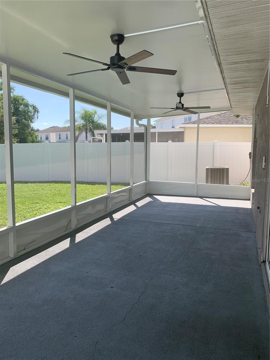 Image 7 of 17 For 24925 Ravello Street