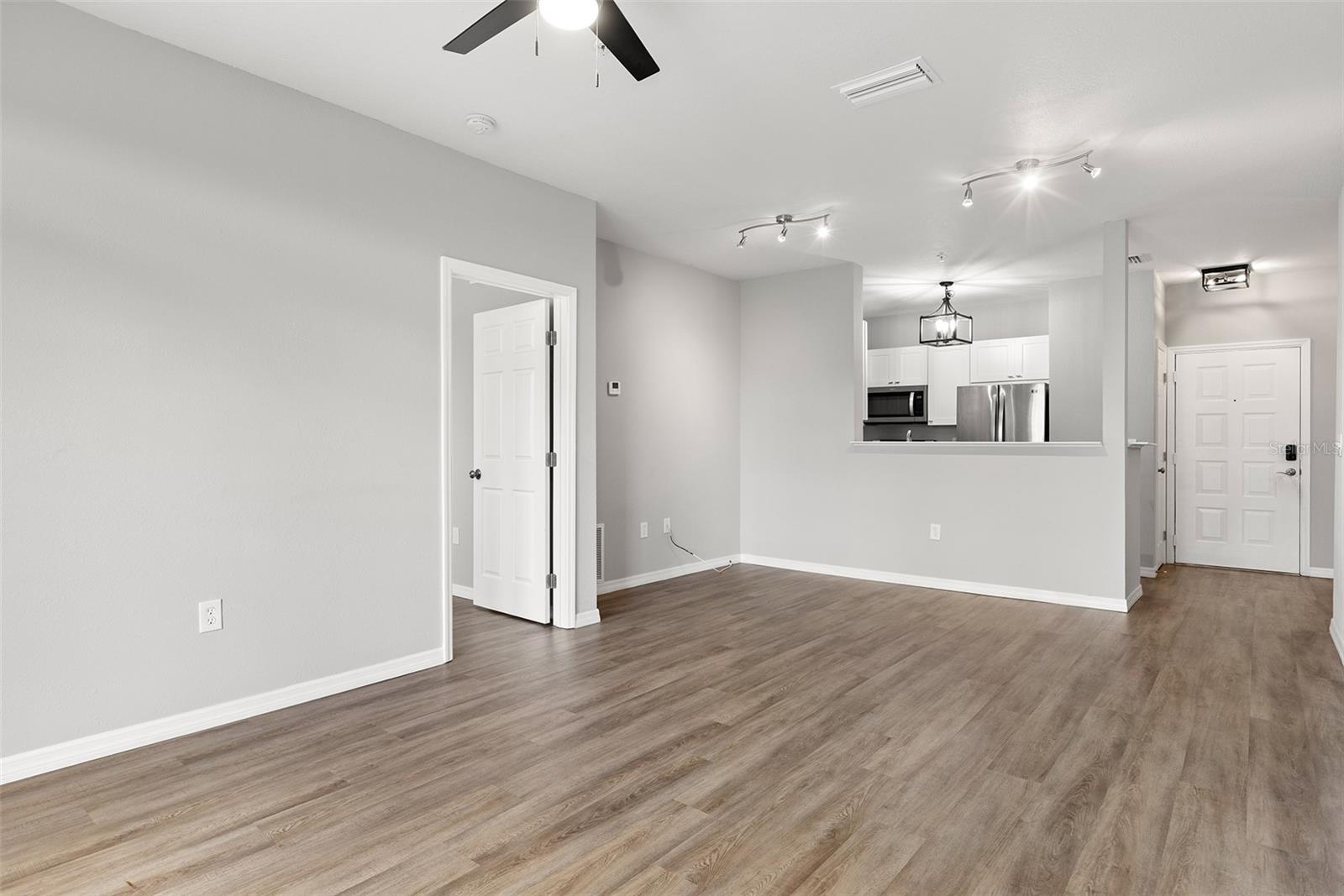 Image 14 of 30 For 4221 Spruce Street 1309