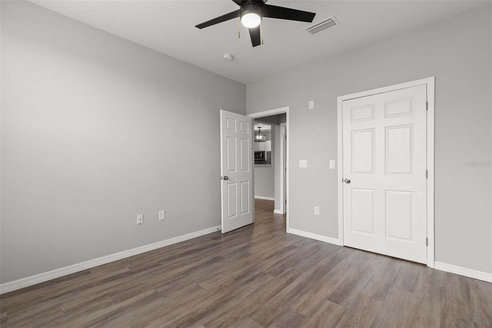 Image 21 of 30 For 4221 Spruce Street 1309