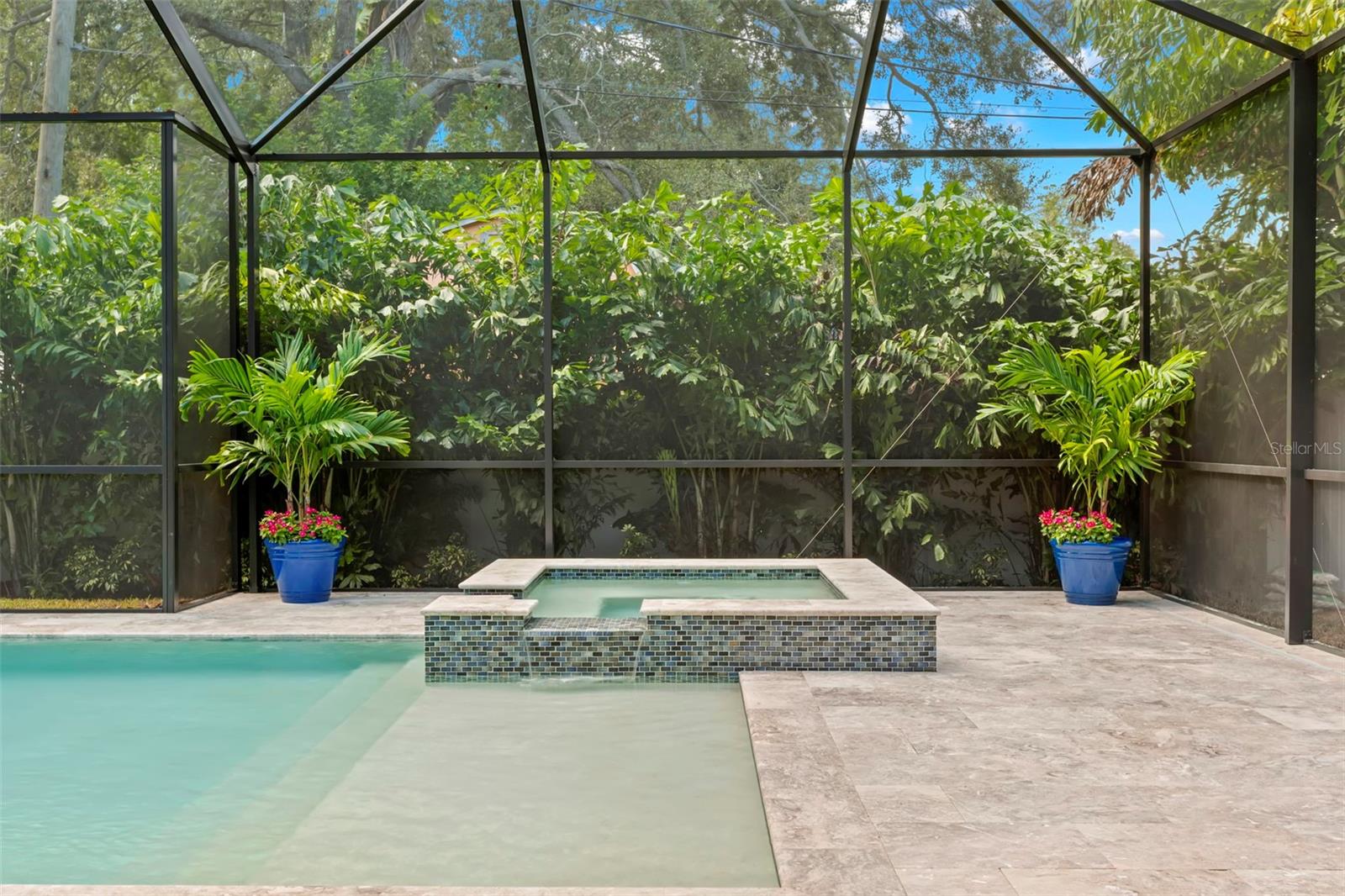 Listing photo id 45 for 3508 Vasconia Street