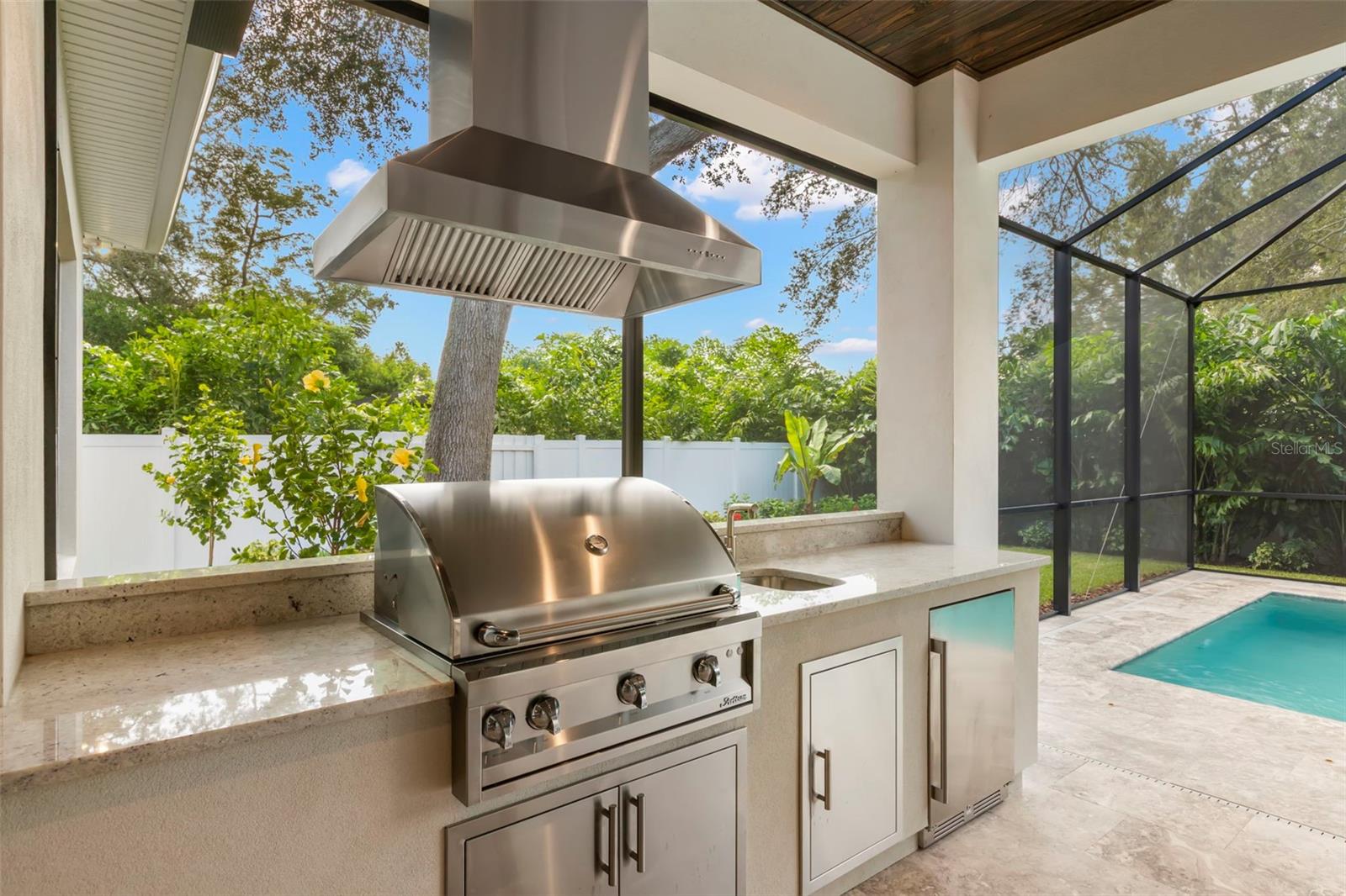 Listing photo id 47 for 3508 Vasconia Street