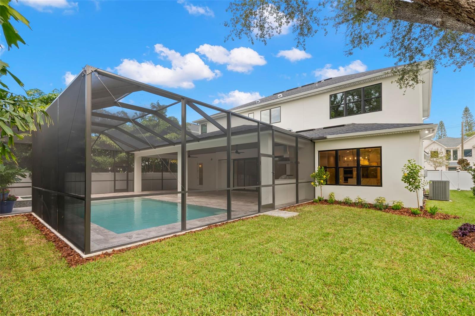 Listing photo id 51 for 3508 Vasconia Street