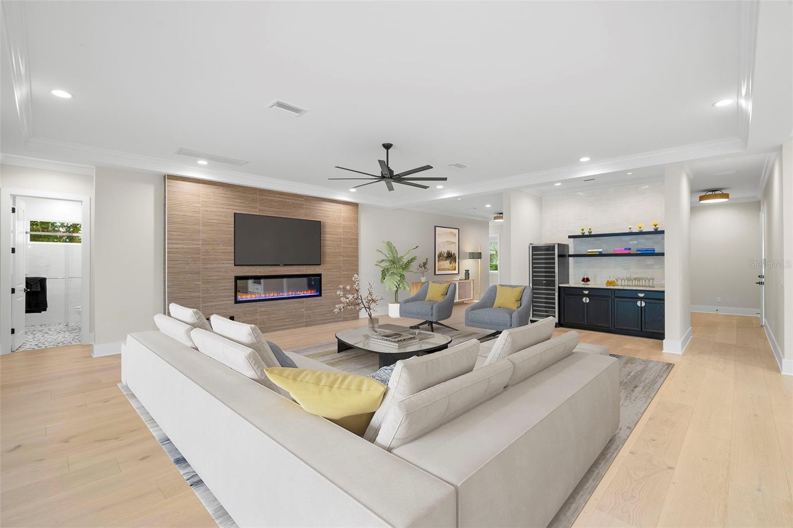 Listing photo id 4 for 3508 Vasconia Street