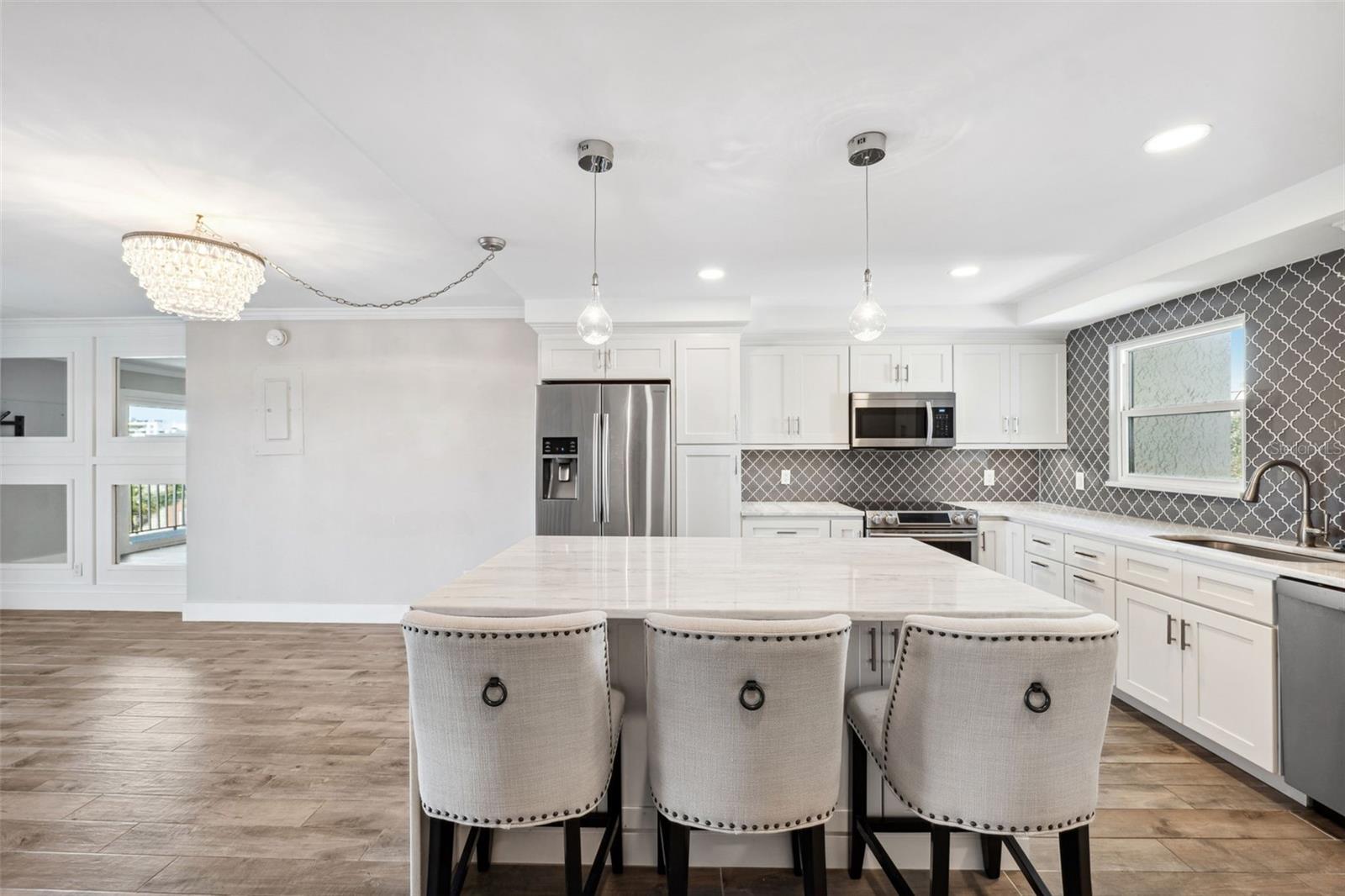 Image 15 of 46 For 105 4th Avenue Ne 418