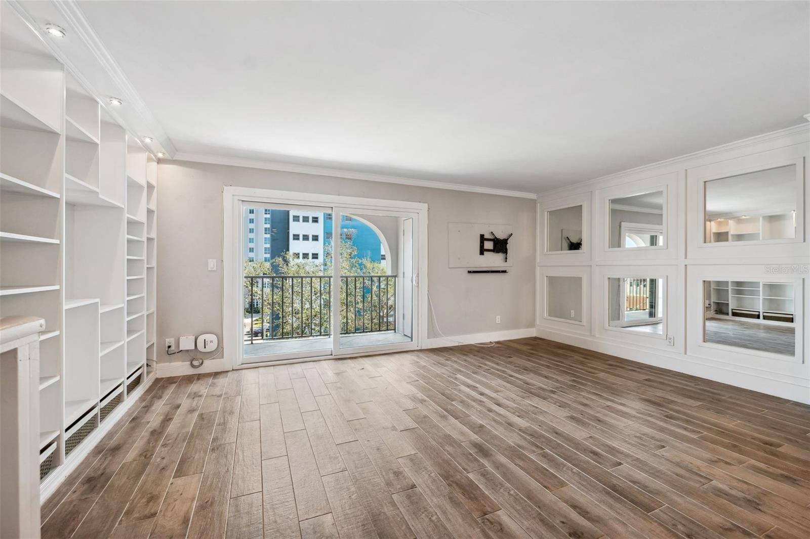 Image 18 of 46 For 105 4th Avenue Ne 418