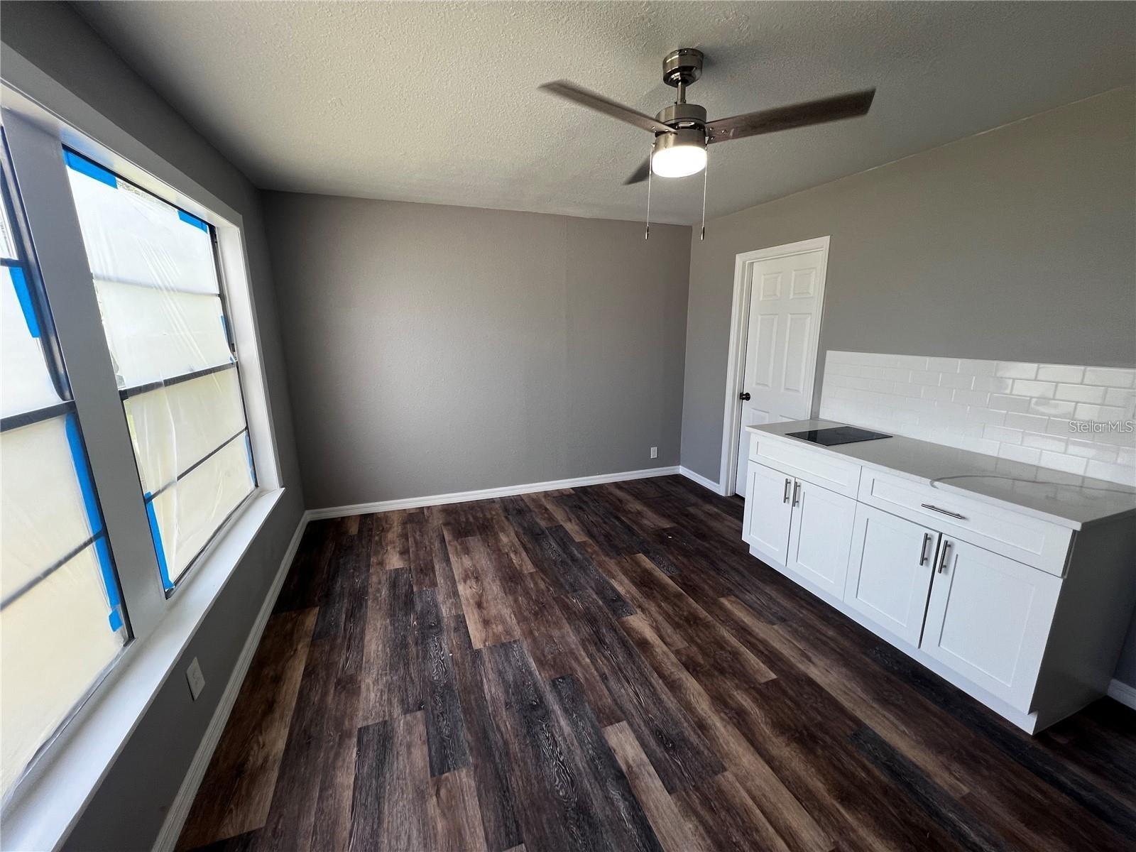 Image 9 of 14 For 512 88th Avenue N