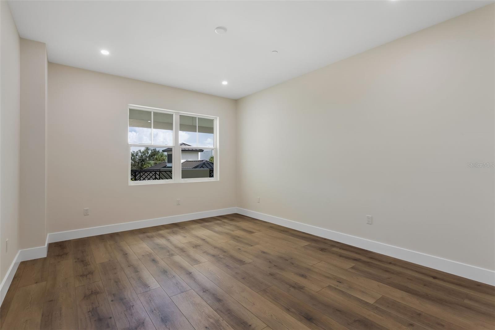 Image 29 of 97 For 455 Pinellas Bayway S 3b