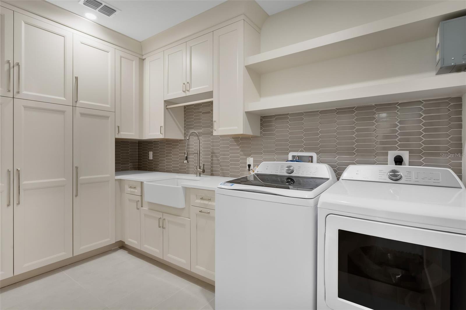 Image 37 of 97 For 455 Pinellas Bayway S 3b