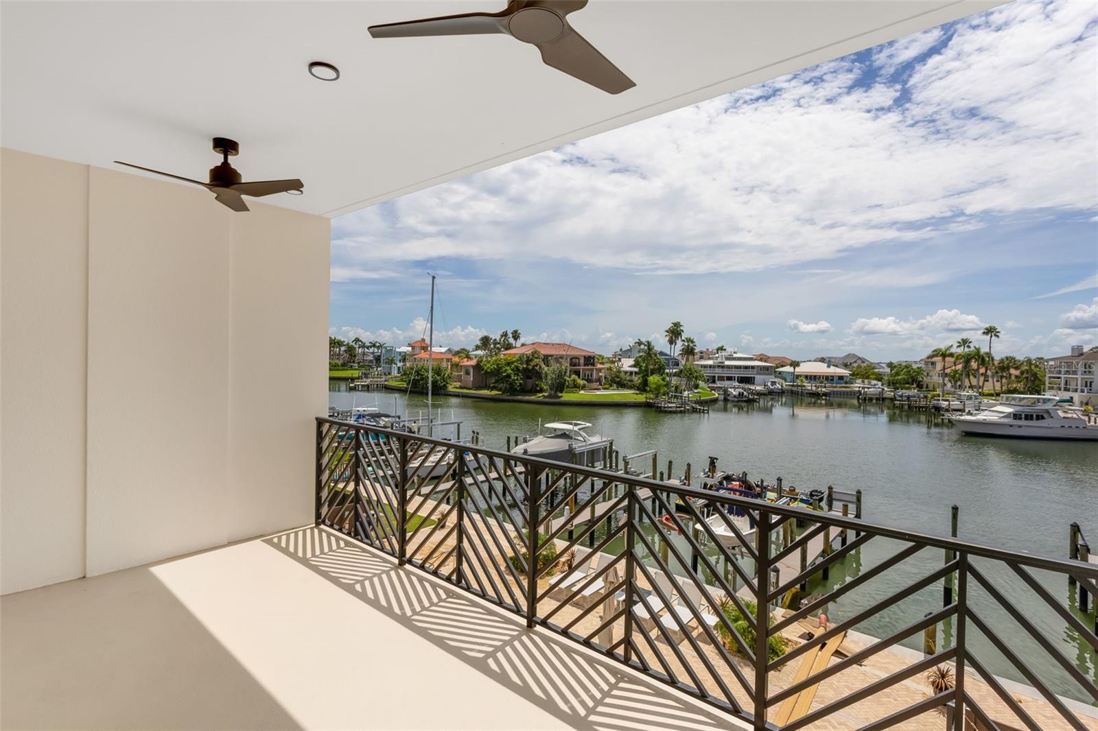 Image 41 of 97 For 455 Pinellas Bayway S 3b