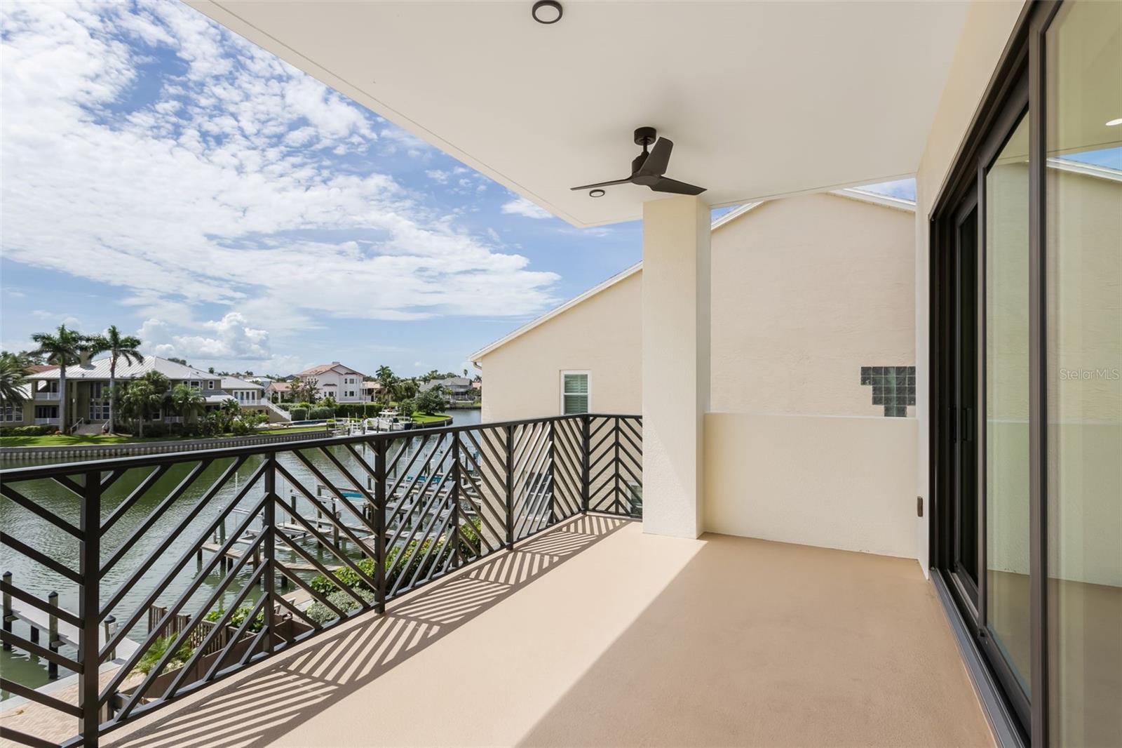 Image 42 of 97 For 455 Pinellas Bayway S 3b