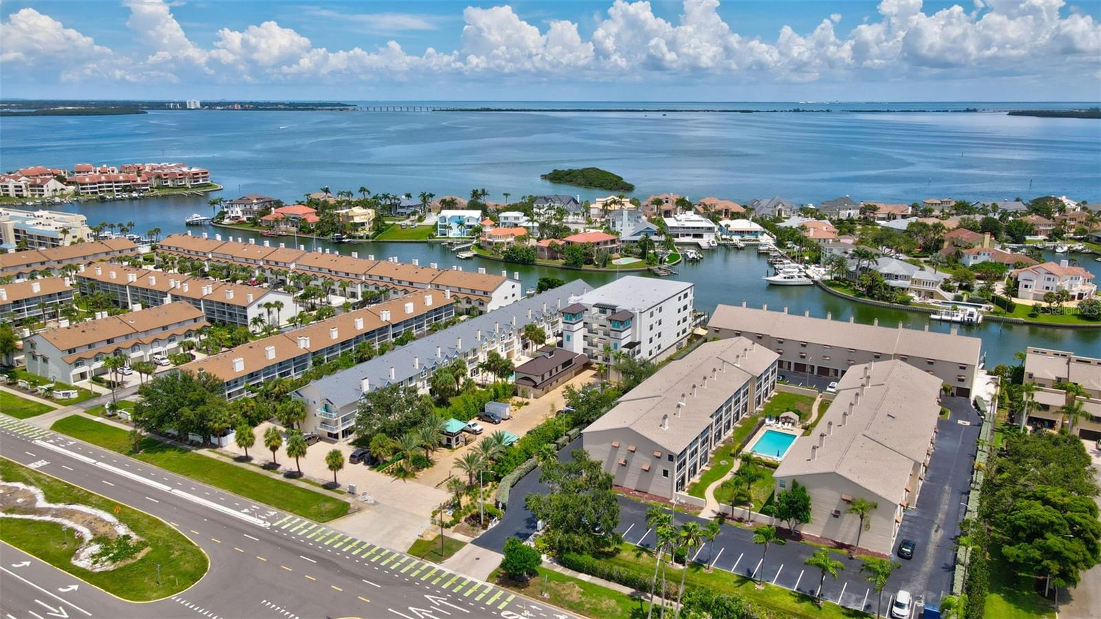 Image 52 of 97 For 455 Pinellas Bayway S 3b