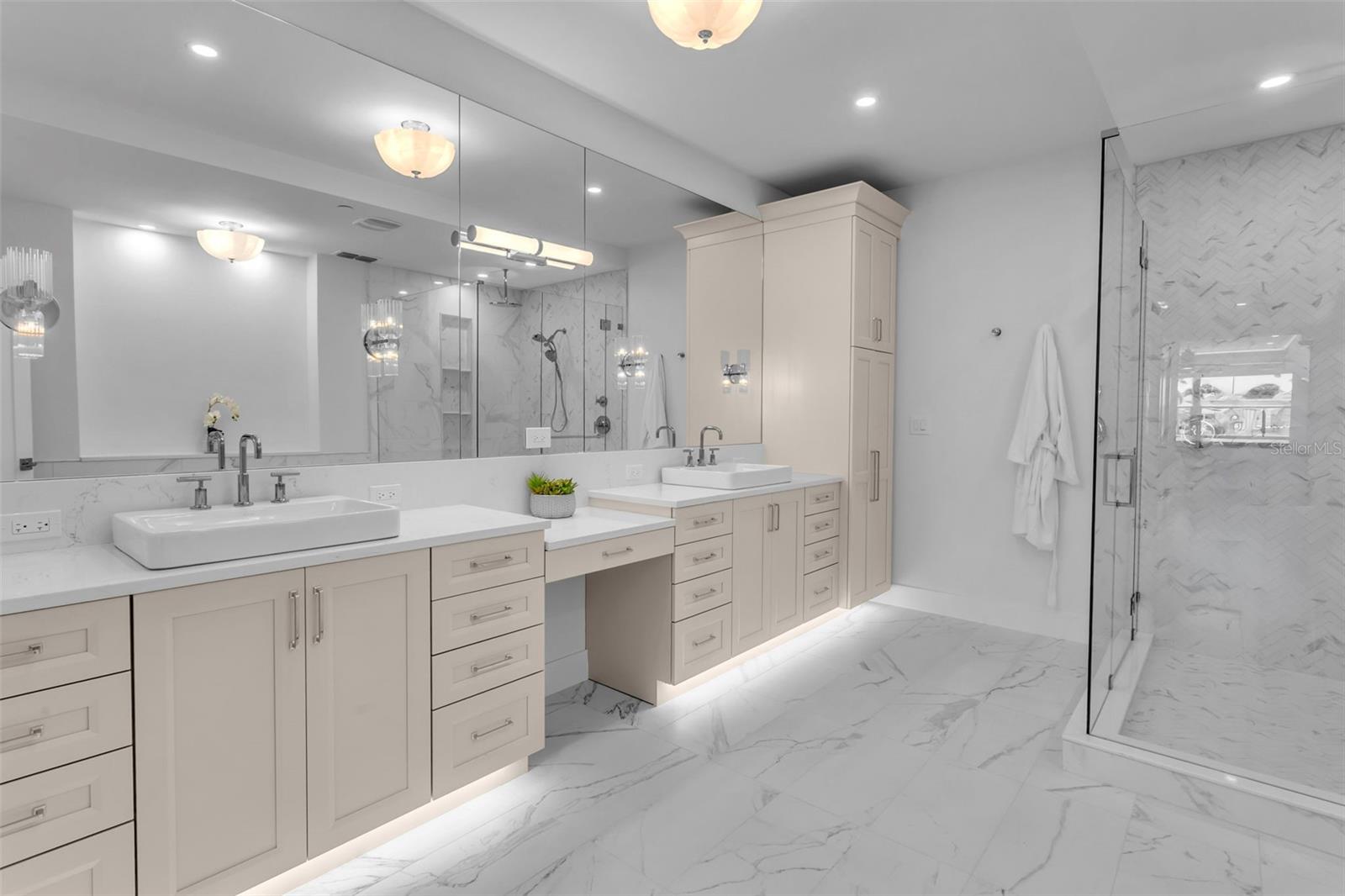 Image 31 of 100 For 455 Pinellas Bayway S 2a