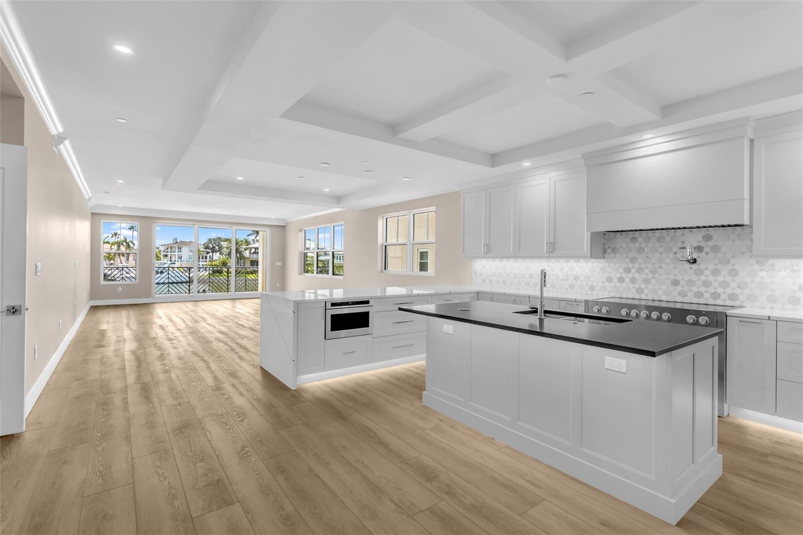 Image 11 of 100 For 455 Pinellas Bayway S 2b