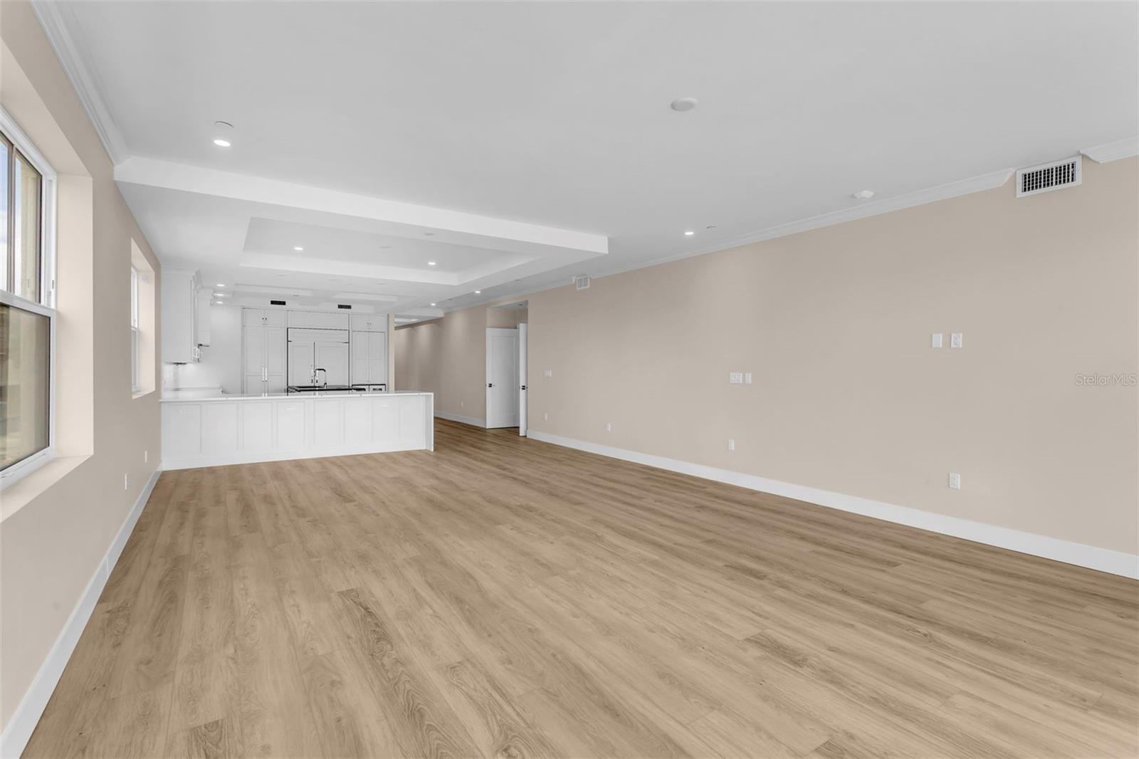 Image 19 of 100 For 455 Pinellas Bayway S 2b