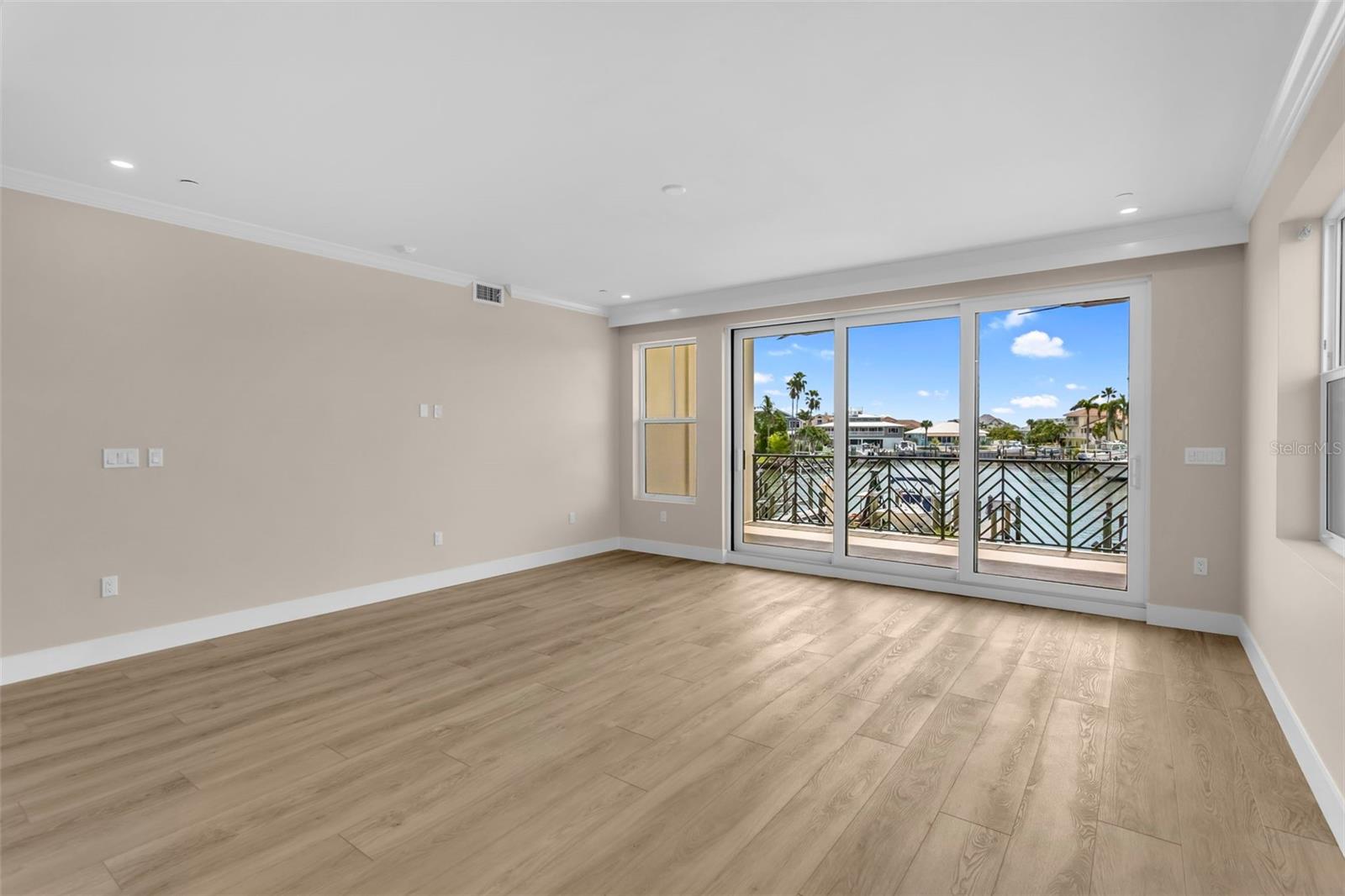 Image 22 of 100 For 455 Pinellas Bayway S 2b