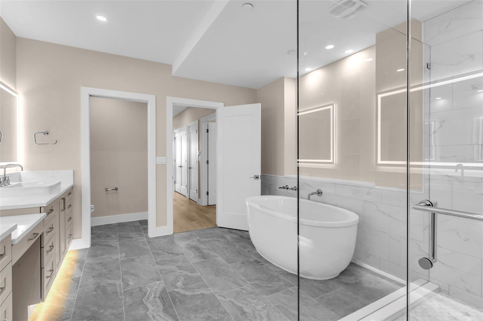 Image 35 of 100 For 455 Pinellas Bayway S 2b