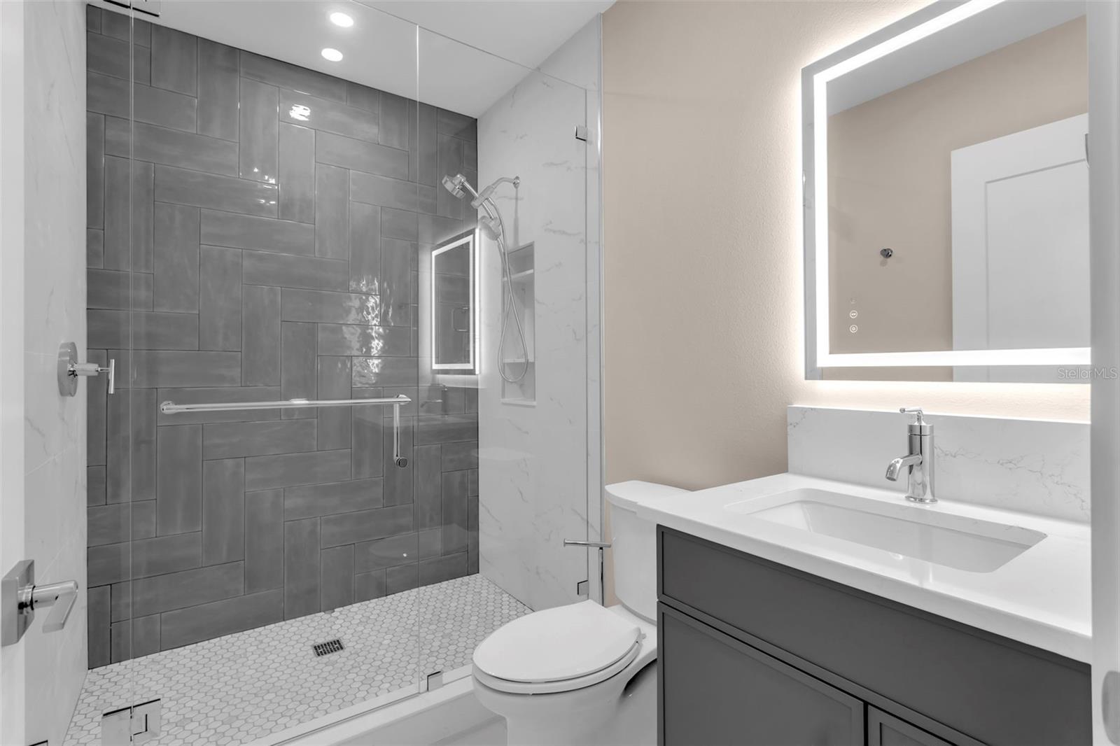 Image 44 of 100 For 455 Pinellas Bayway S 2b