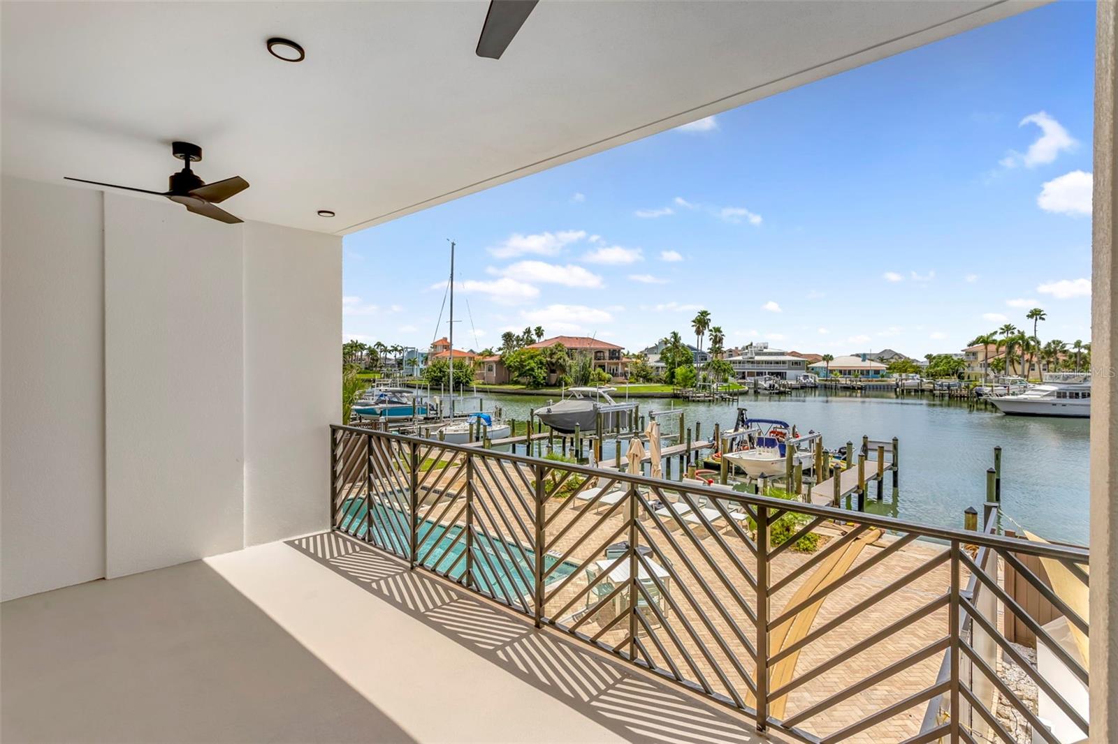 Image 48 of 100 For 455 Pinellas Bayway S 2b