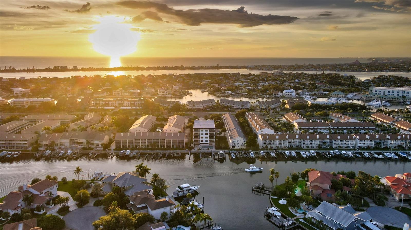 Image 92 of 100 For 455 Pinellas Bayway S 2b