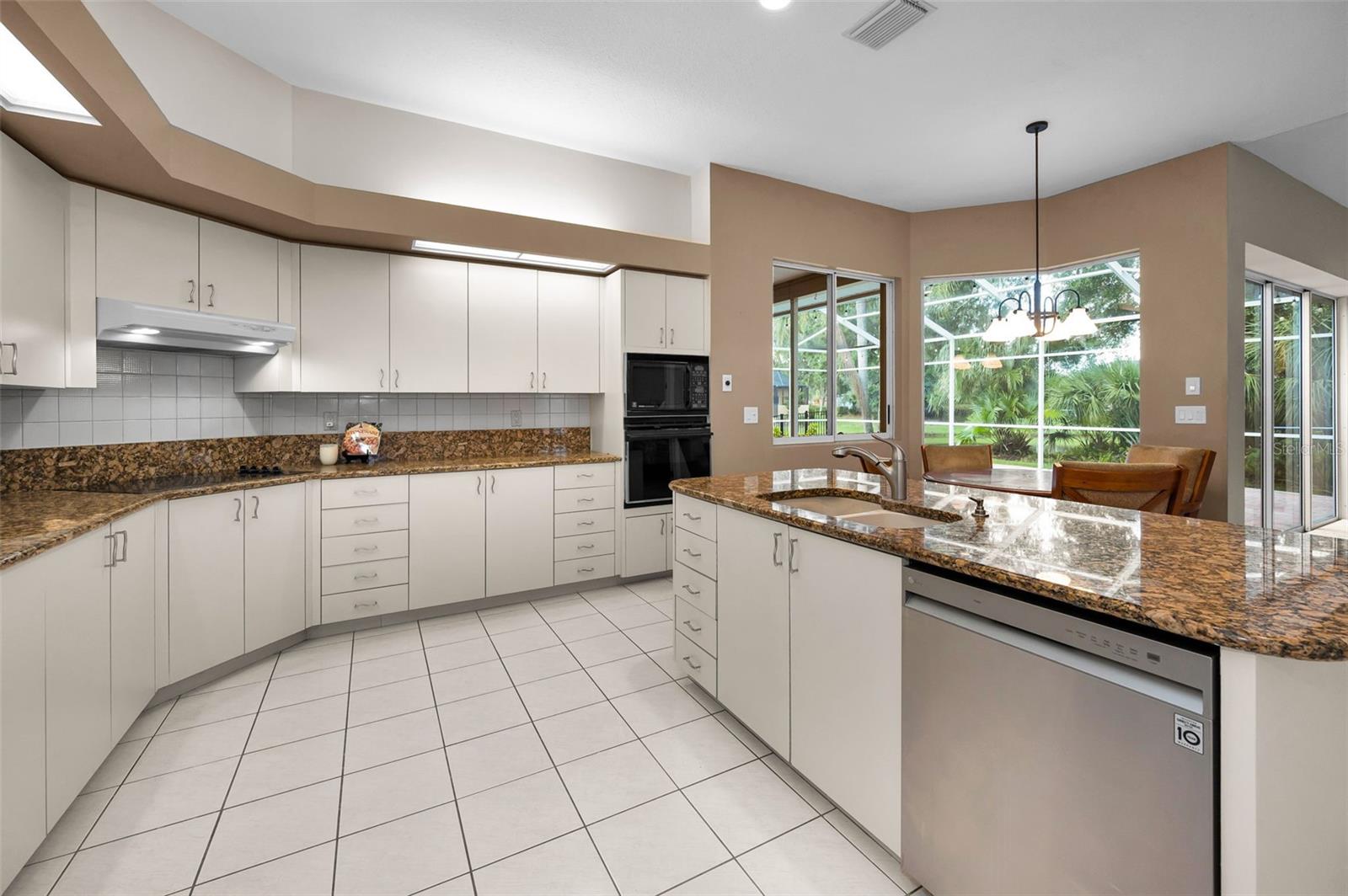 Image 19 of 53 For 1120 Hunters Place