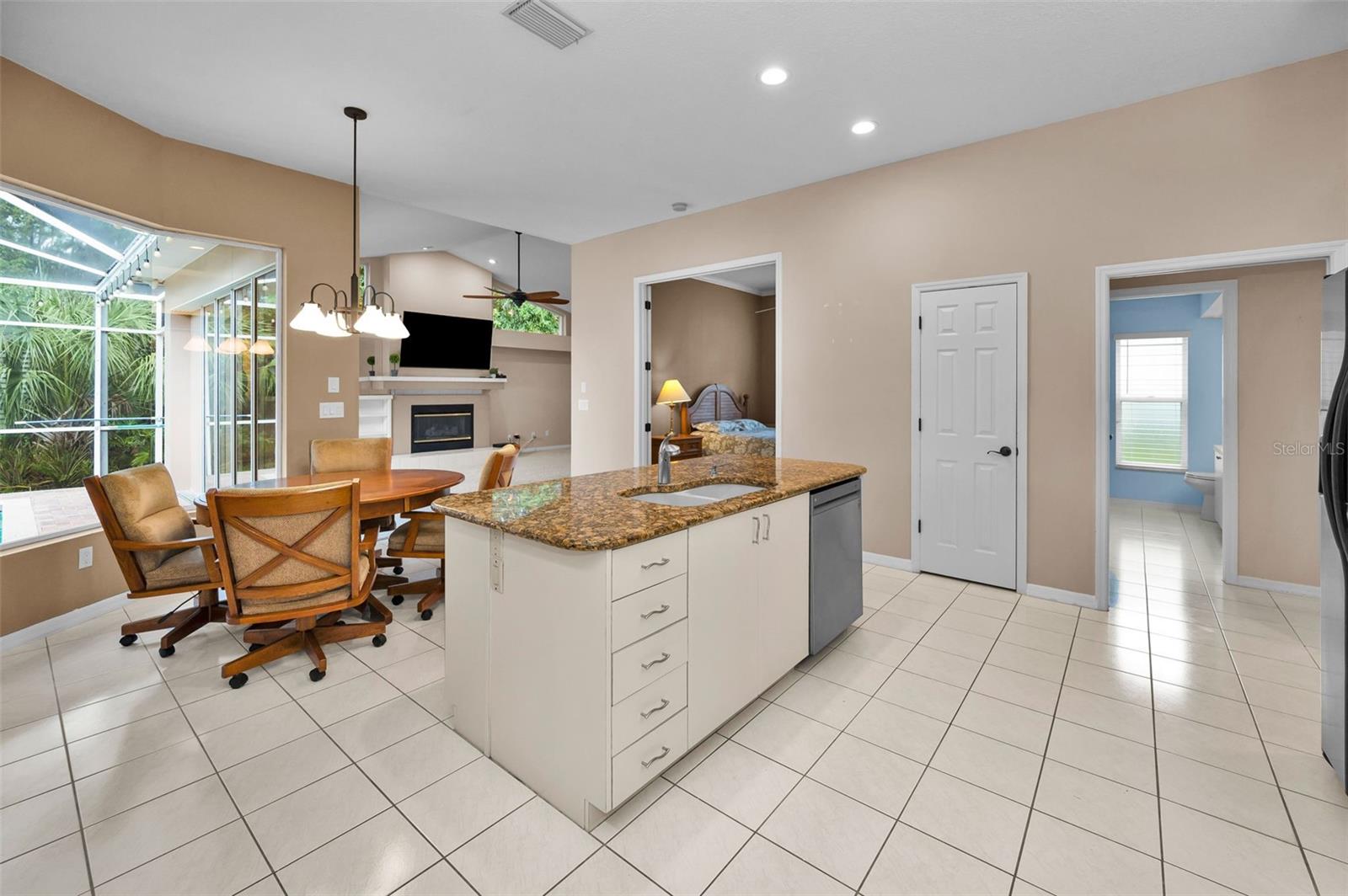 Image 20 of 53 For 1120 Hunters Place