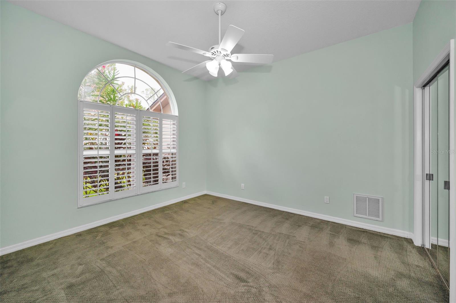 Image 34 of 53 For 1120 Hunters Place