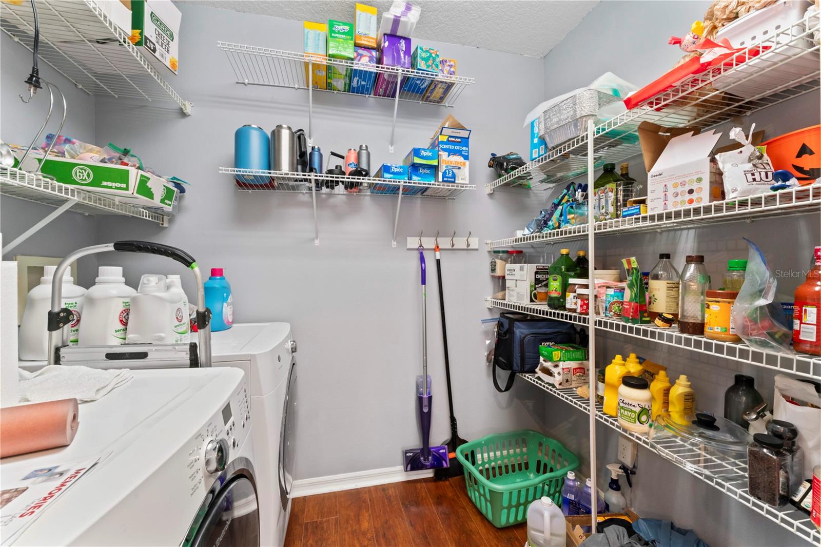Image 12 of 31 For 9804 Brompton Drive