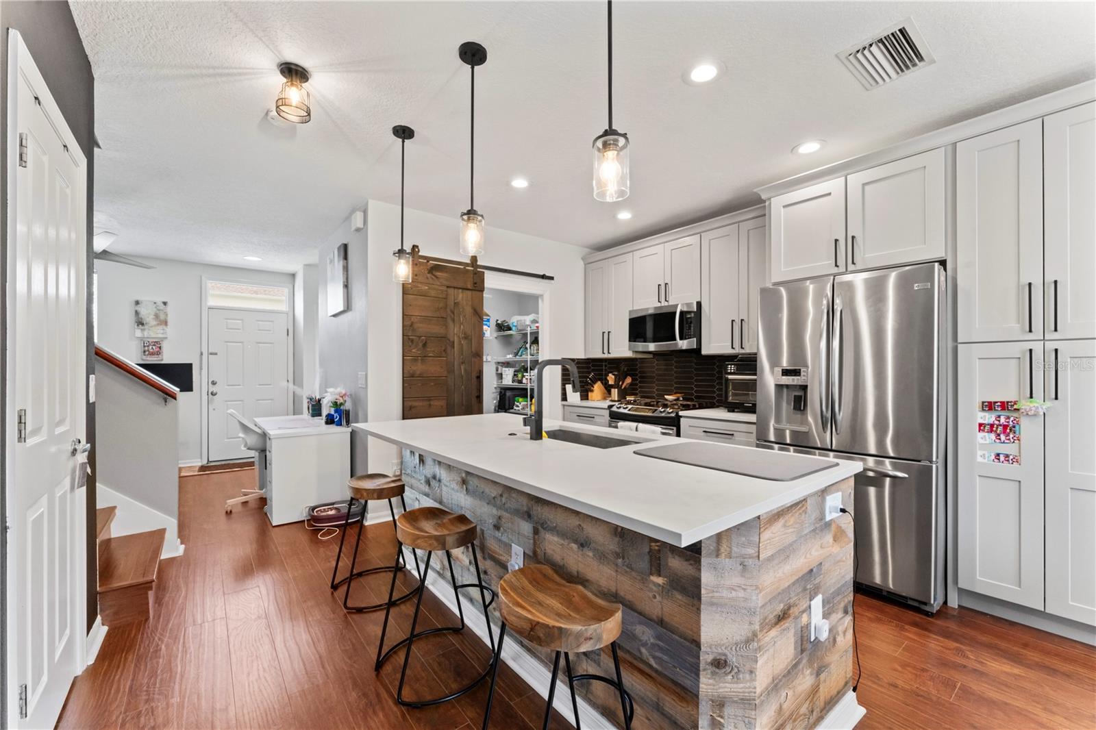 Image 14 of 31 For 9804 Brompton Drive