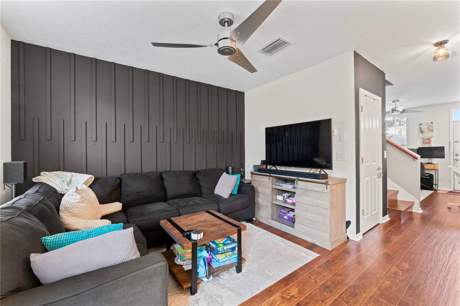 Image 16 of 31 For 9804 Brompton Drive