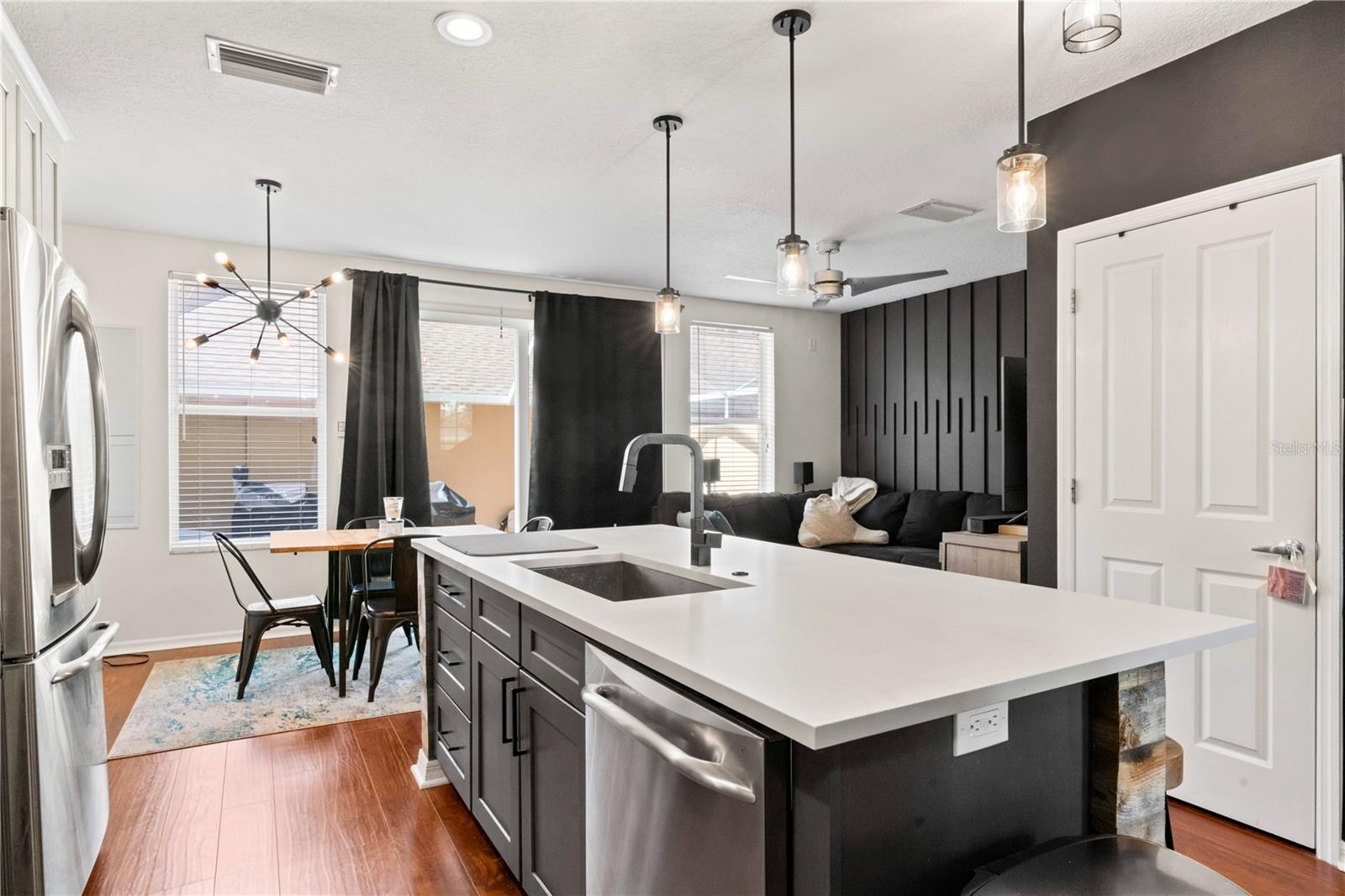 Image 9 of 31 For 9804 Brompton Drive